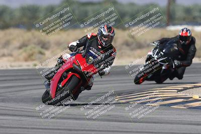 media/Oct-13-2025-Moto Forza (Mon) [[a66d839500]]/3-B Group/Session 3 (Turn 16)/